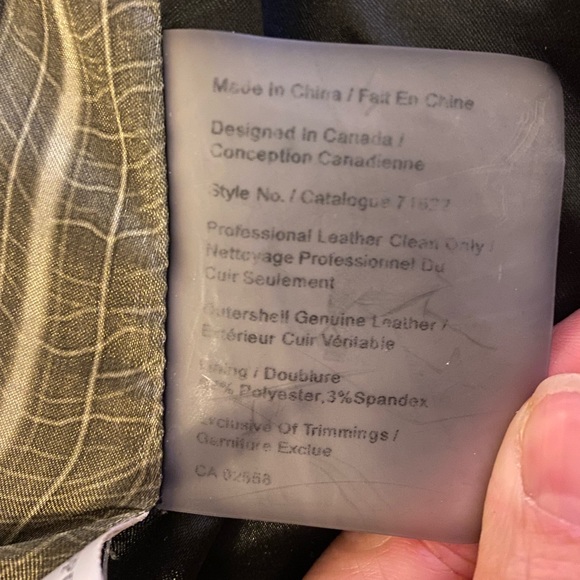 Vintage Danier leather jacket designed in Canada. Perfect cond, with 6 pockets! - Picture 3 of 7